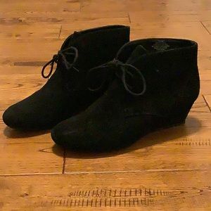 Nine West Black Velvet Heels with Laces